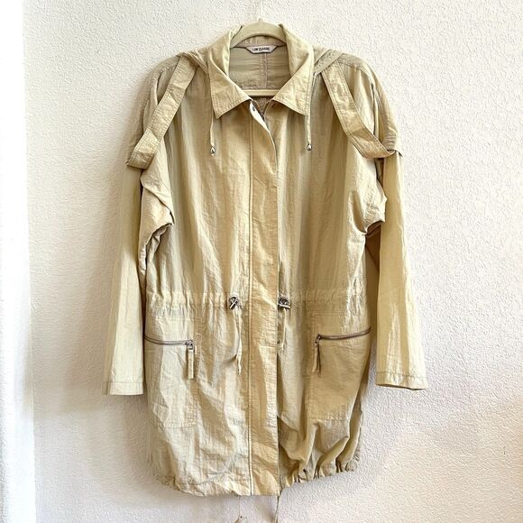 Low Classic Tan Lightweight Combat Jacket With Removeable Hood and Cinched Waist - Picture 2 of 16